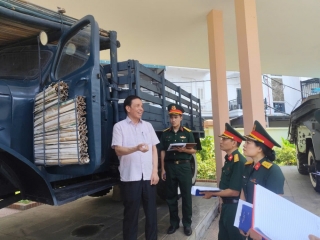 Khảo sát duy tu xe Zil 157 đang trưng bày tại Bảo tàng Hậu cần - Kỹ thuật